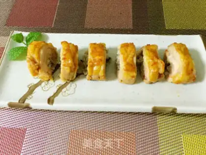 Make Cheese mushroom chicken roll step 9
