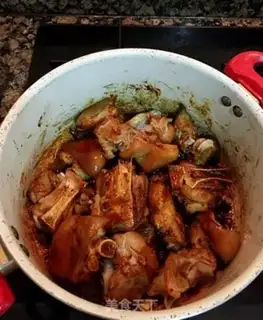 Make Red burning pig hoof step 4