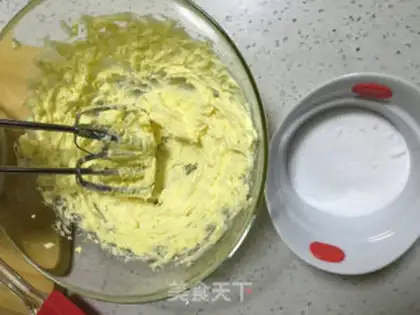 Make A pound cake of clot nuts step 1