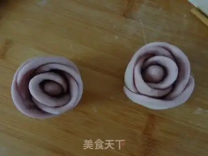 Make Rose buns step 11