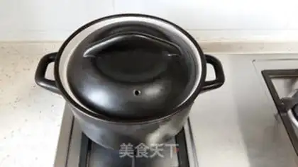 Make A chicken soup with a yellow belly step 3