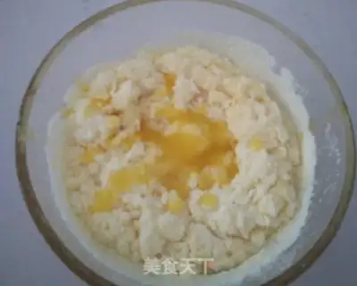 Make Milky coconut bread bar step 4