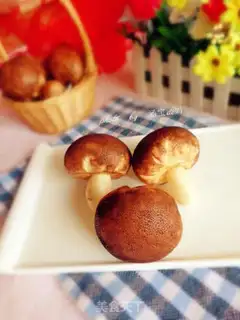 Make Mushroom bean bag step 12
