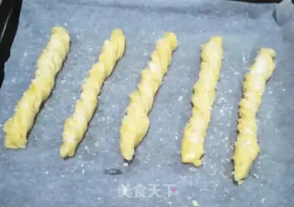 Make Milky coconut bread bar step 25
