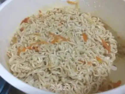 Make Spinach ham noodles step 0