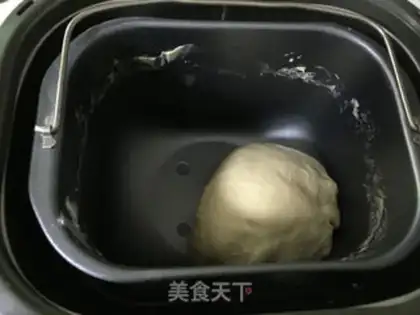 Make All wheat bean milk buns step 2