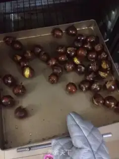 Make Sugar roasted chestnuts step 3