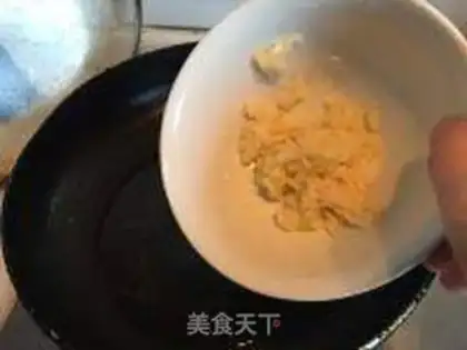 Make Garlic fan sap step 1