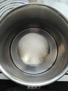 Make Squeeze bear bread step 5
