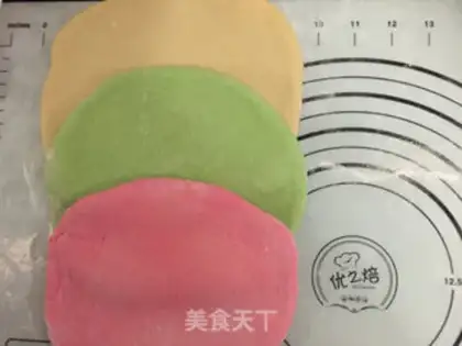 Make Bean three-colored toast step 9