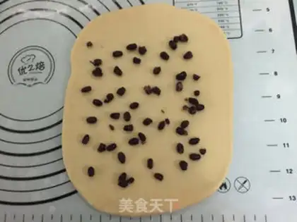 Make Bean three-colored toast step 10