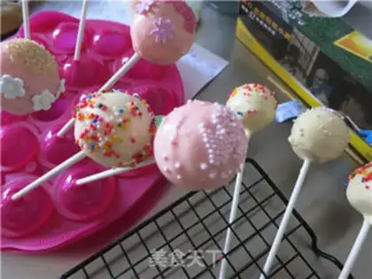 Make Lollipop cake step 21
