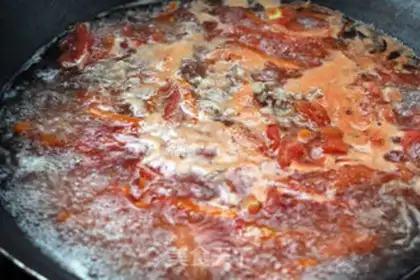 Make Tomato meat bait step 3