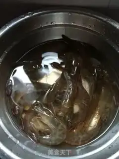 Make A garlic fan with a shrimp back step 0