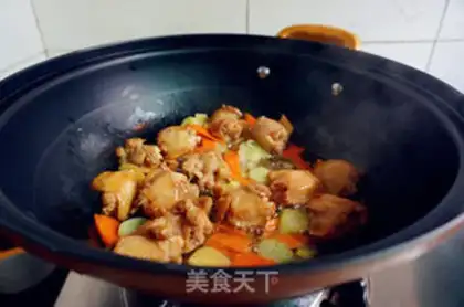 Make Three-juice chicken wings step 12