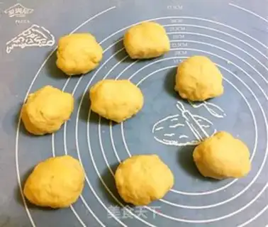 Make Little hot dog step 4