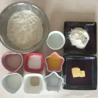 Make Soup and caterpillar bread step 0