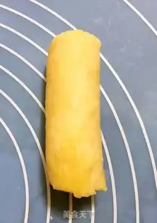 Make Little hot dog step 5