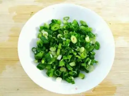Make A dumpling onion cake step 1