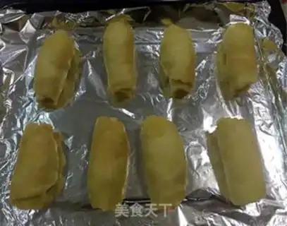 Make Little hot dog step 6