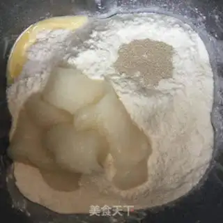 Make Soup and caterpillar bread step 5
