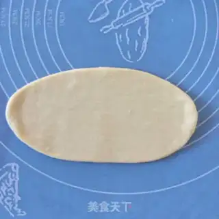 Make Soup and caterpillar bread step 11