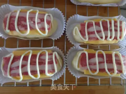 Make Soup bacon buns step 14
