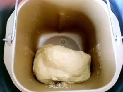 Make Heart-shaped coconut bread step 0
