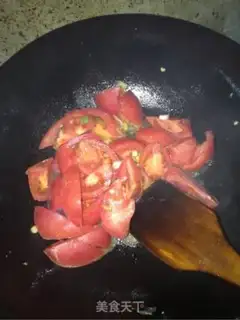 Make Tomato fried eggs step 3