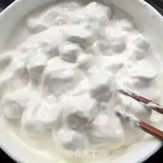 Make Rolling sugar cake step 3