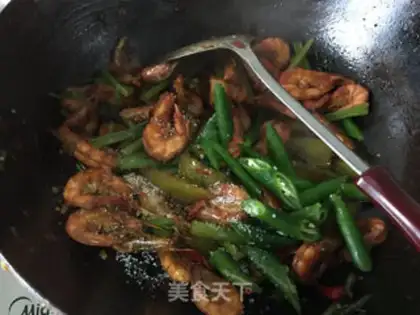 Make Spicy dry shrimp step 8