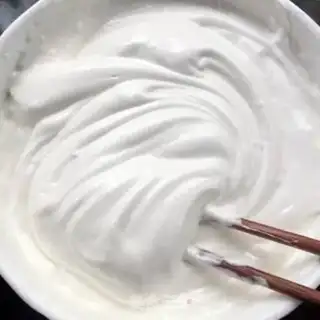Make Rolling sugar cake step 4