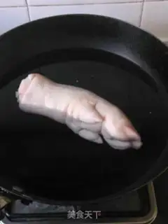 Make Peanut soy hoove soup step 1