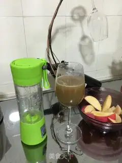 Make Apple sieve honey juice step 5