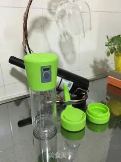Make Apple sieve honey juice step 7