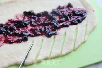 Make Blueberry jam bread step 6