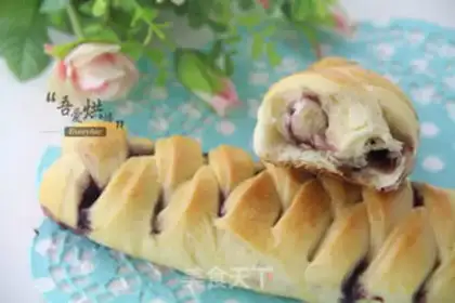 Make Blueberry jam bread step 10