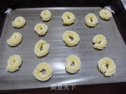 Make Light cream cookies step 8
