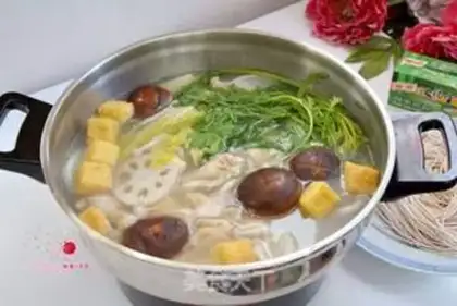 Make Chicken-legged fire pot step 18