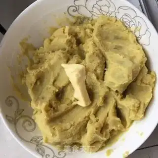 Make Easy cheese and mashed potatoes step 2