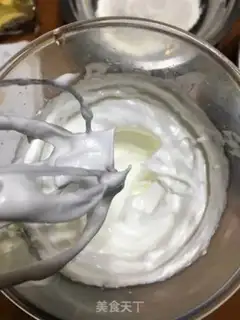 Make The original cake roll step 2