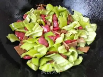 Make Sausage tea and hot pepper step 3