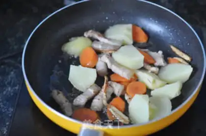 Make Beef stew potatoes step 4