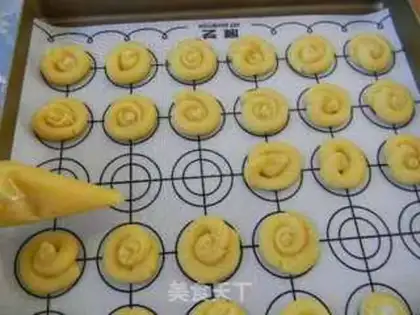 Make Almond biscuit step 7