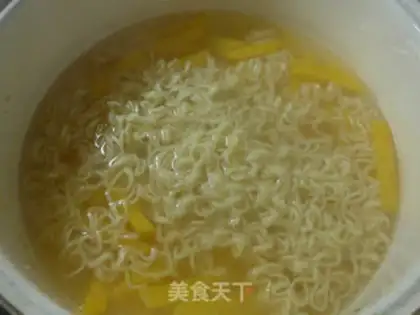 Make Potato-cooked noodles step 5