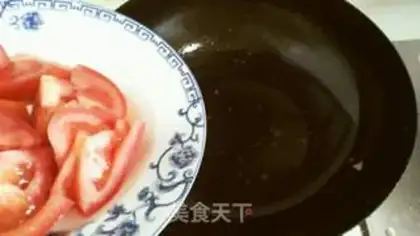 Make Tomato fried eggs step 4