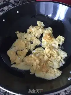 Make Spicy eggs step 1