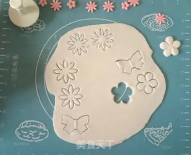 Make Roll the sugar cake step 20