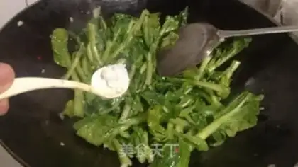 Make Garlic cuisine step 5
