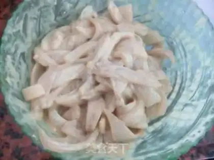 Make Tomato squid soup step 1
